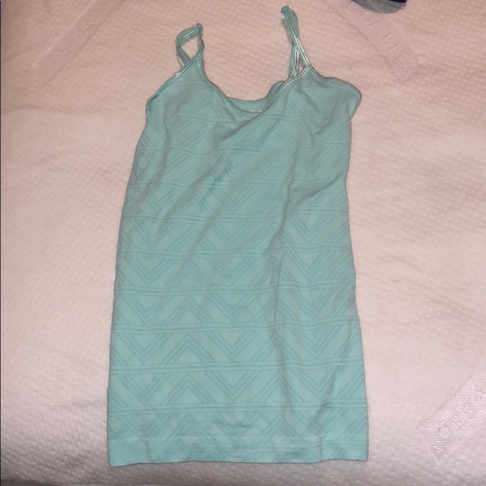 A tank top.